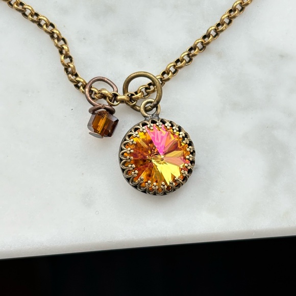 Swarovski 18” Antique Gold Necklace - Handmade - Picture 4 of 10